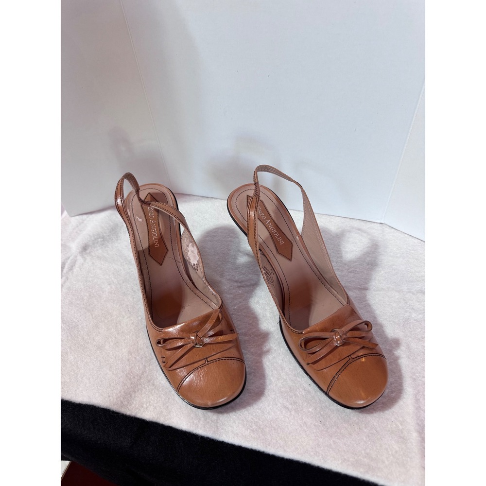 Enzo Angiolini EADUDLEY Tan Leather Slingback Kitten Heels Bow Toe Pumps 8.5M